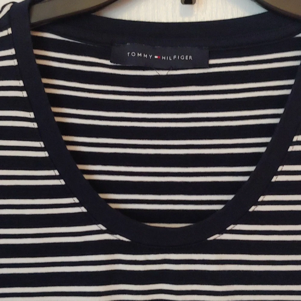 Tommy Hilfiger Navy/White Scoop Neck Cotton Dress. Size Large - Picture 5 of 8